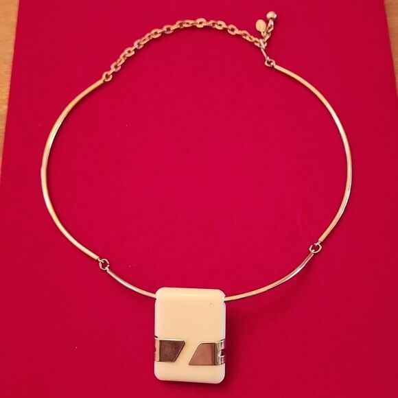 Avon Jewelry - Vintage Signed Avon 1970's Modernist Choker Necklace